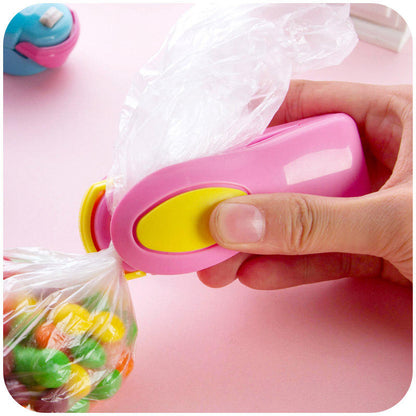 Portable Handheld Mini Bag Sealer – Airtight Food Preservation Tool